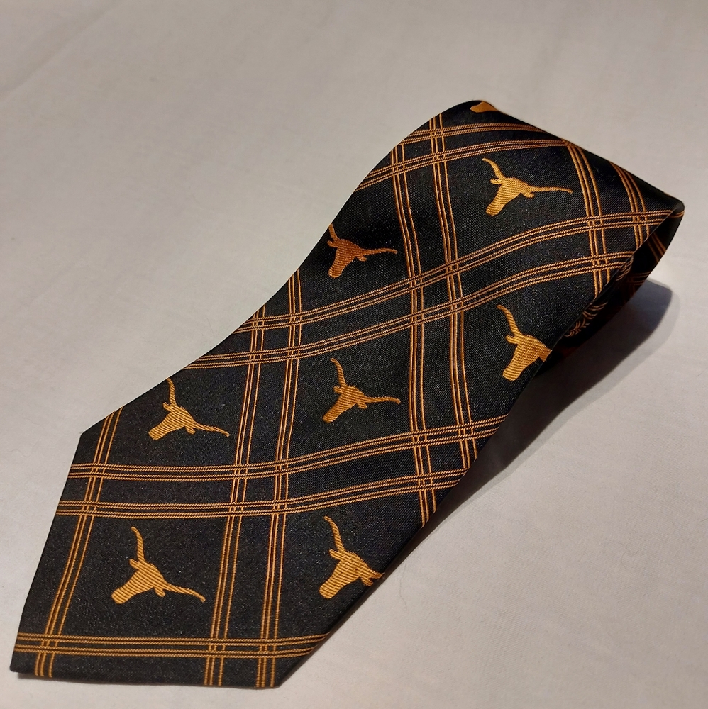 Eagles Wings Western Neck Tie - Copper on Black